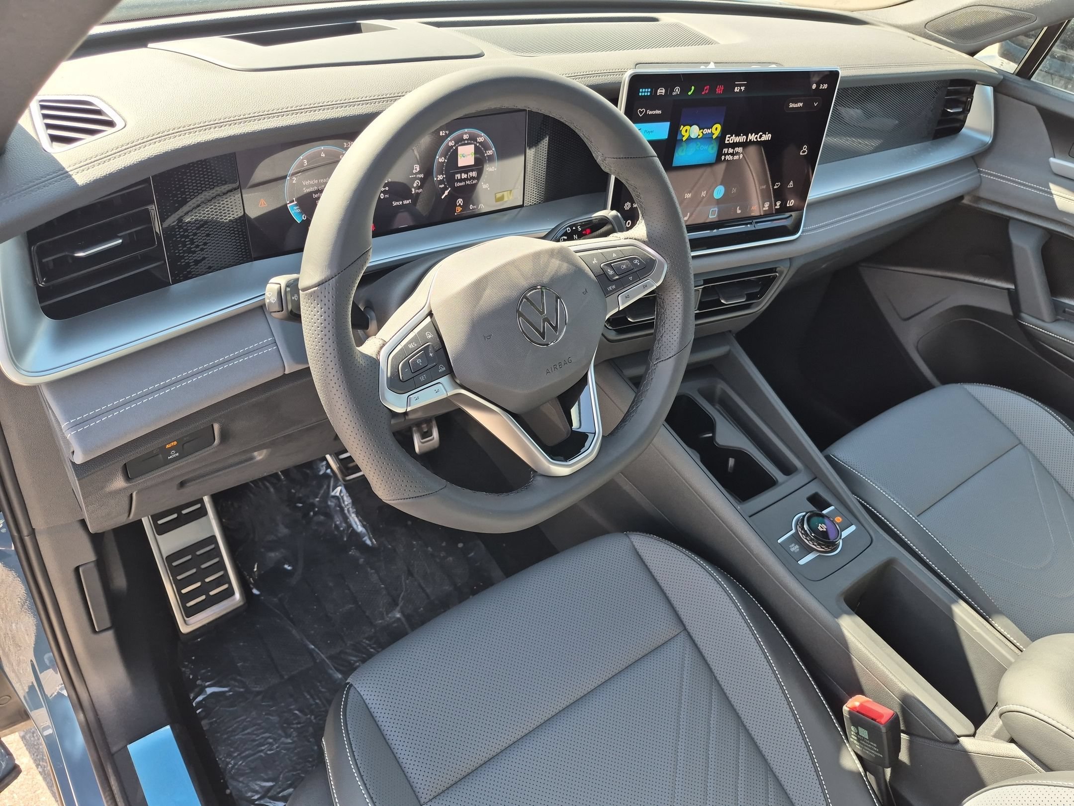 New 2026 Monterey Blue w/Deep Black Roof Volkswagen SE R-Line Black image 10