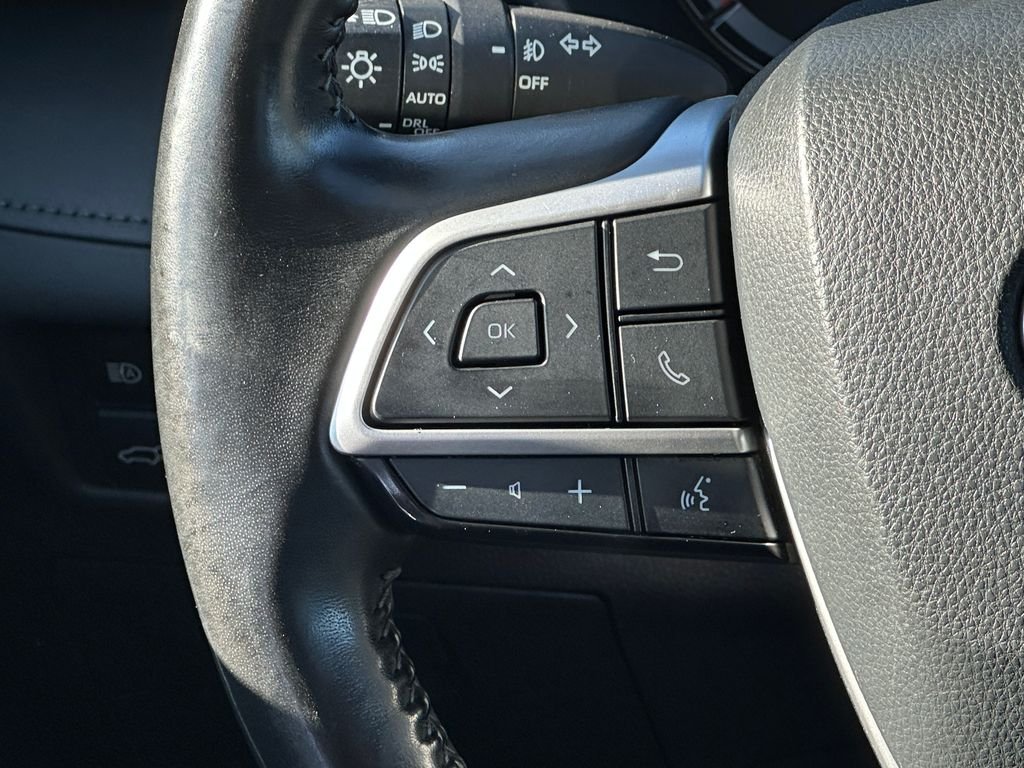 Used 2022 Celestial Silver Metallic Toyota LE image 21