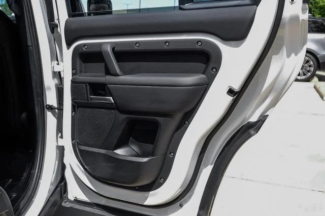 Used 2025 White Land Rover S image 55