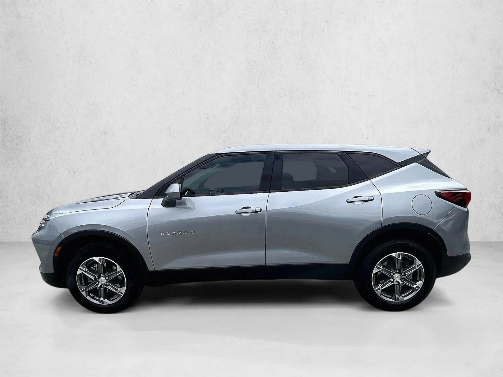 Used 2023 Sterling Gray Metallic Chevrolet LT image 6