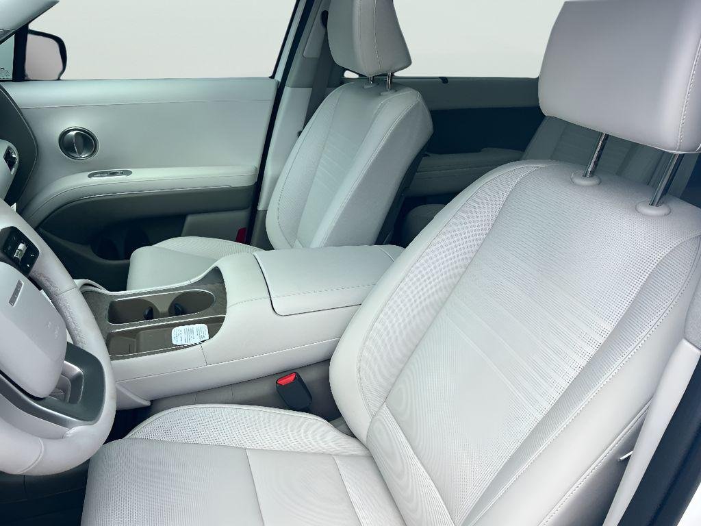 New 2026 Creamy White Pearl Hyundai Limited FWD image 34
