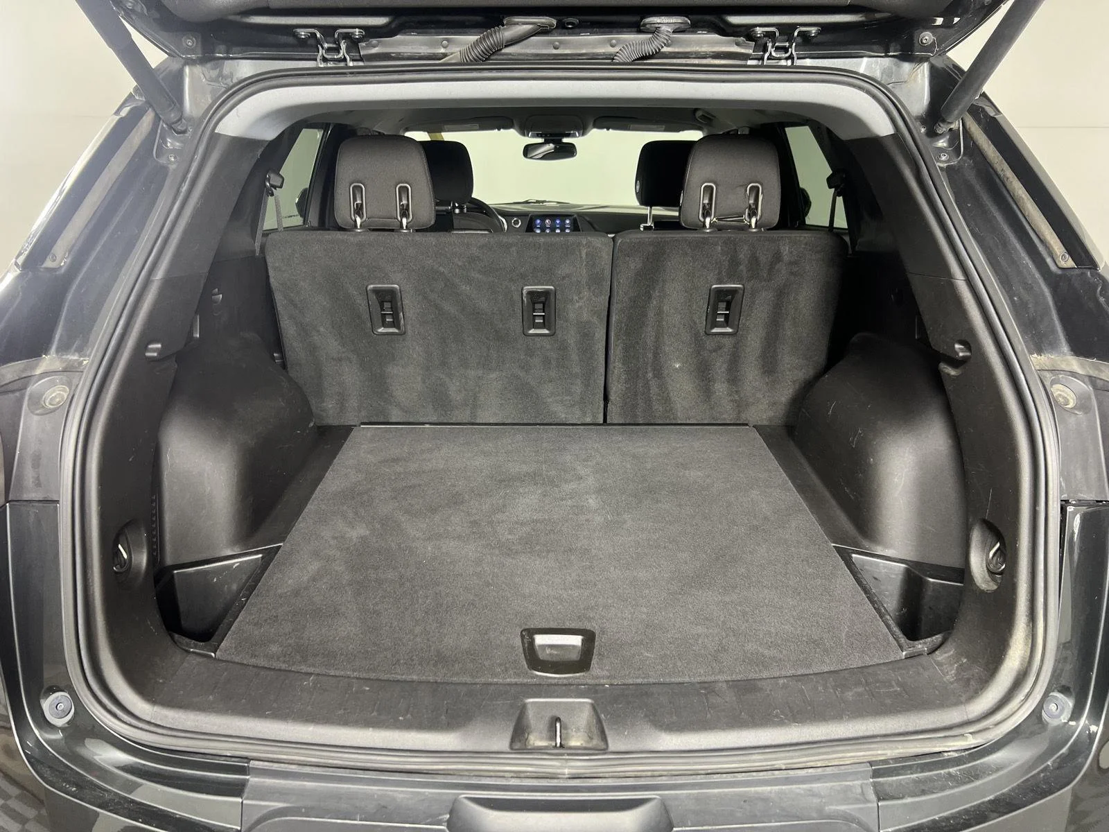 Used 2020 Nightfall Gray Metallic Chevrolet LT image 21