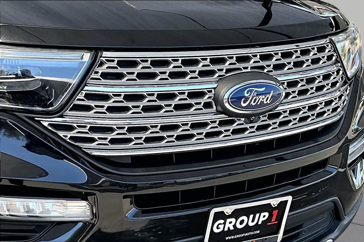 Used 2021 Agate Black Metallic Ford Limited image 30