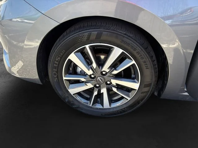 2025 Nissan Versa Sedan SV - Photo 11