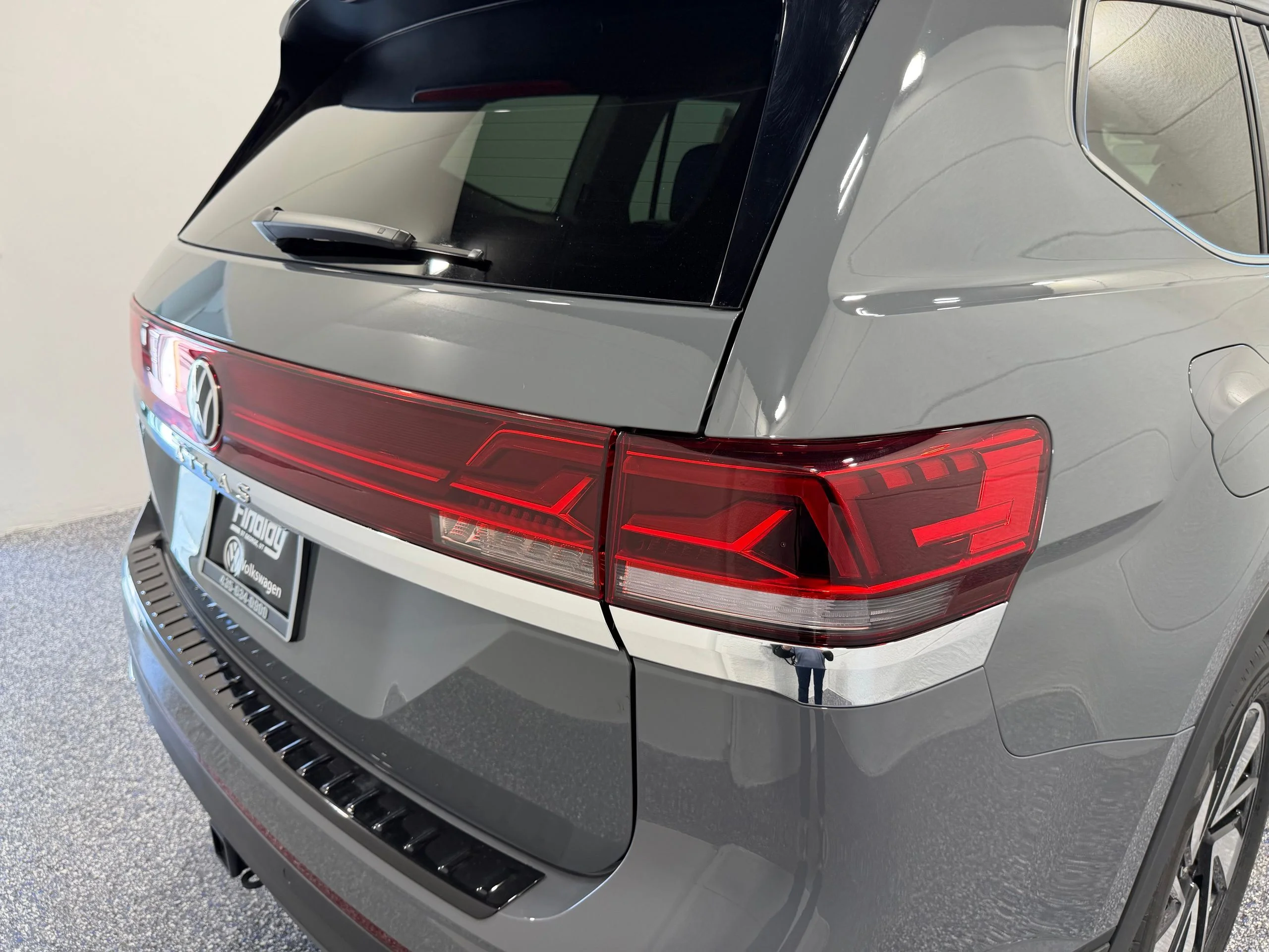 2026 Volkswagen Atlas SE w/Tech - Photo 17