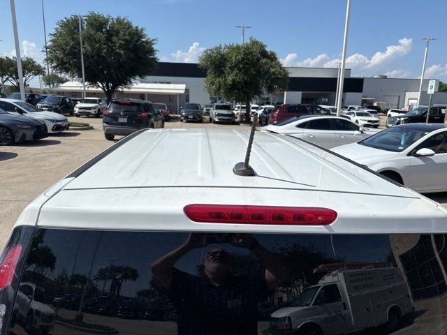 Used 2016 White Kia Plus image 7
