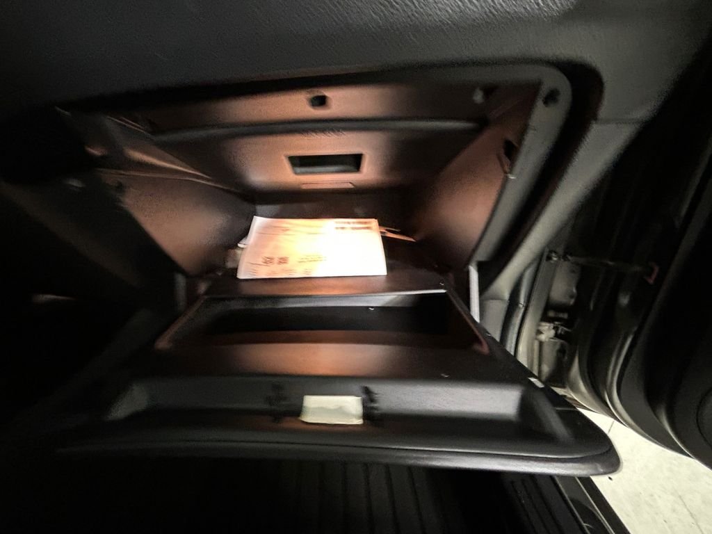 Used 2016 Gray Kia Base image 28