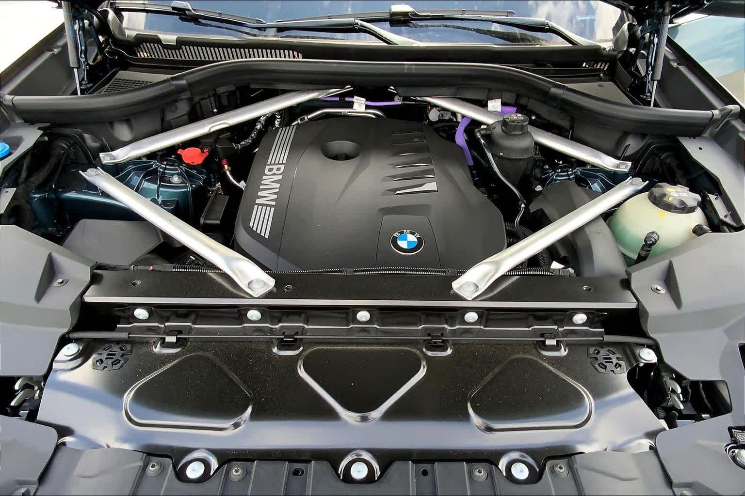 Used 2026 Blue Ridge Mountain Metallic BMW sDrive40i image 45