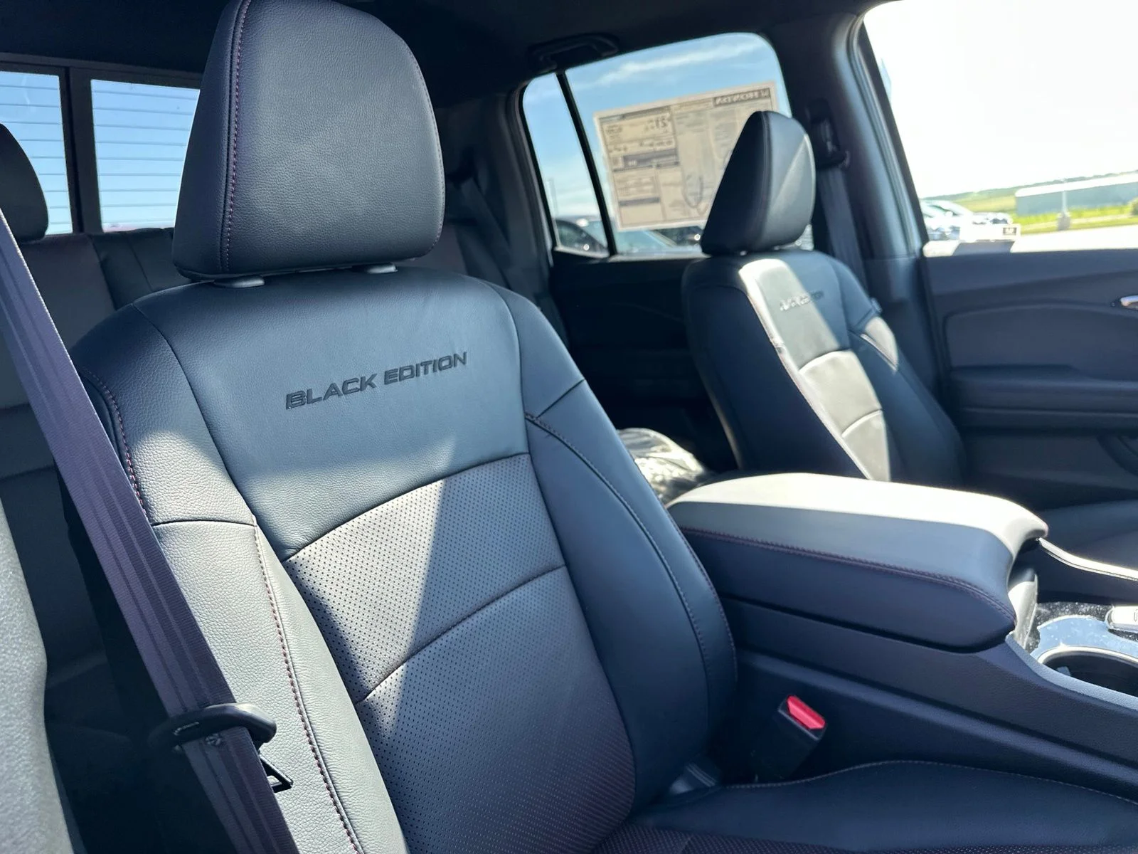 New 2026 Platinum White Pearl Honda Black Edition image 35