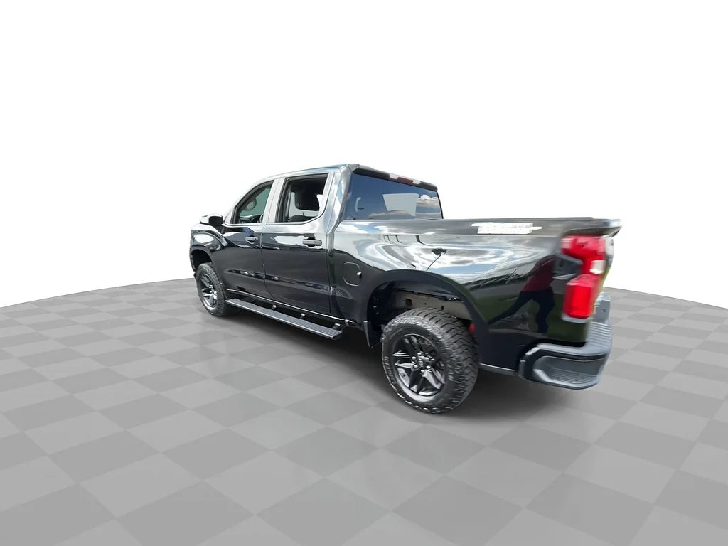 Used 2019 Black Chevrolet Custom Trail Boss image 7