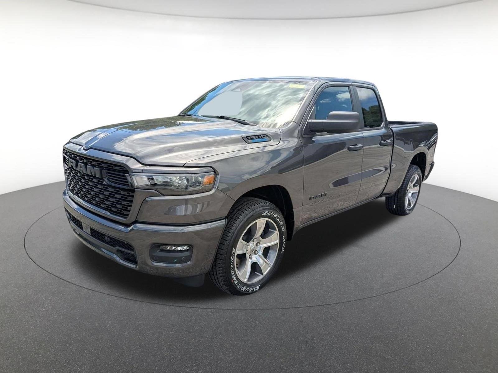 New 2026 Granite Crystal Metallic Clearcoat RAM Tradesman image 8