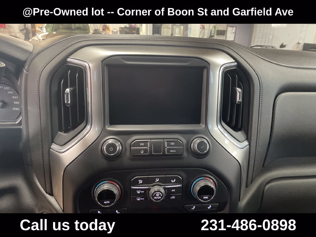 Used 2020 Cajun Red Tintcoat Chevrolet RST image 17