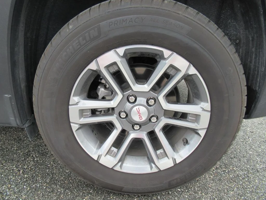 Used 2026 White GMC Elevation image 5