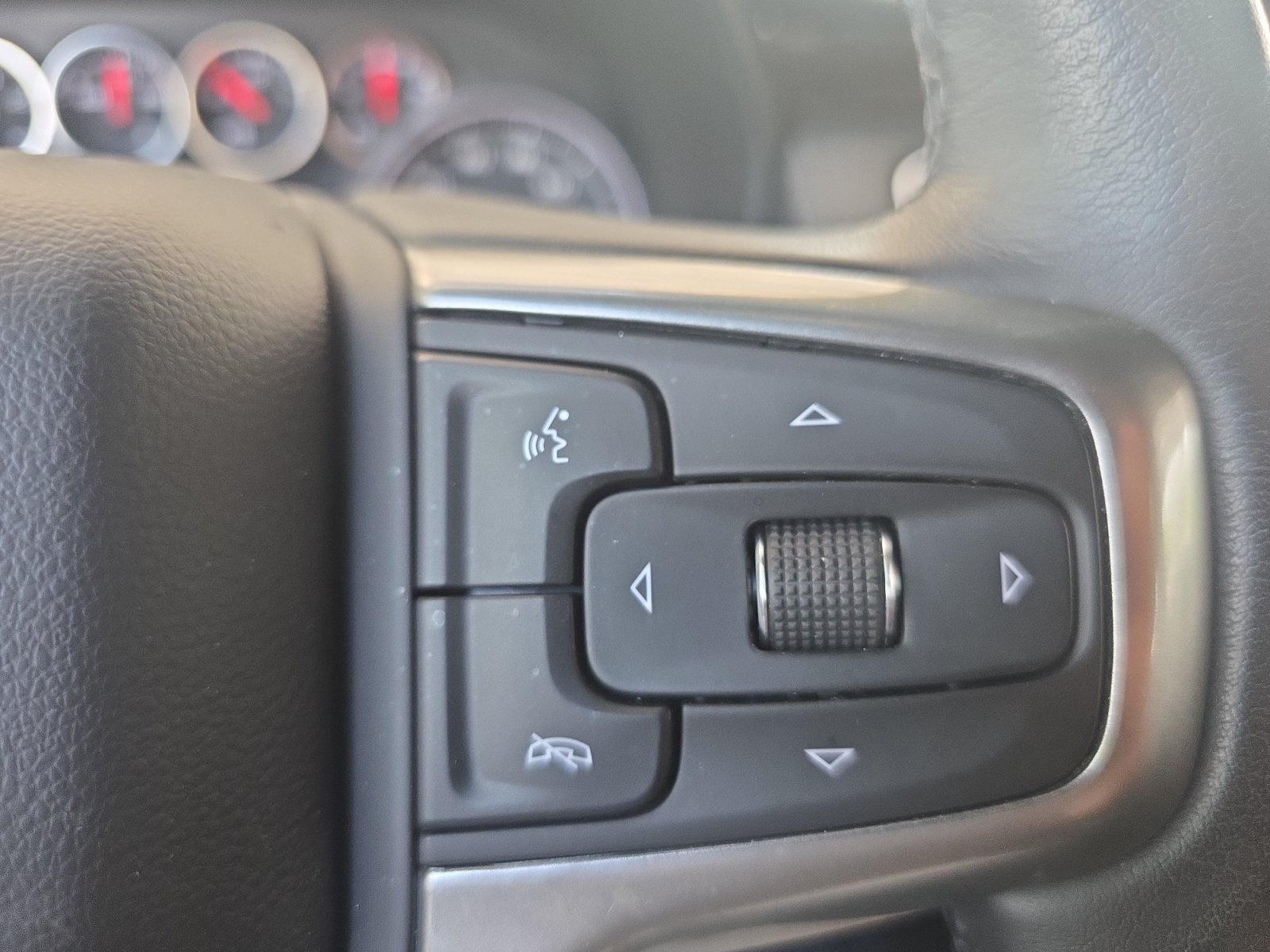 Used 2021 Cherry Red Tintcoat Chevrolet Z71 image 25
