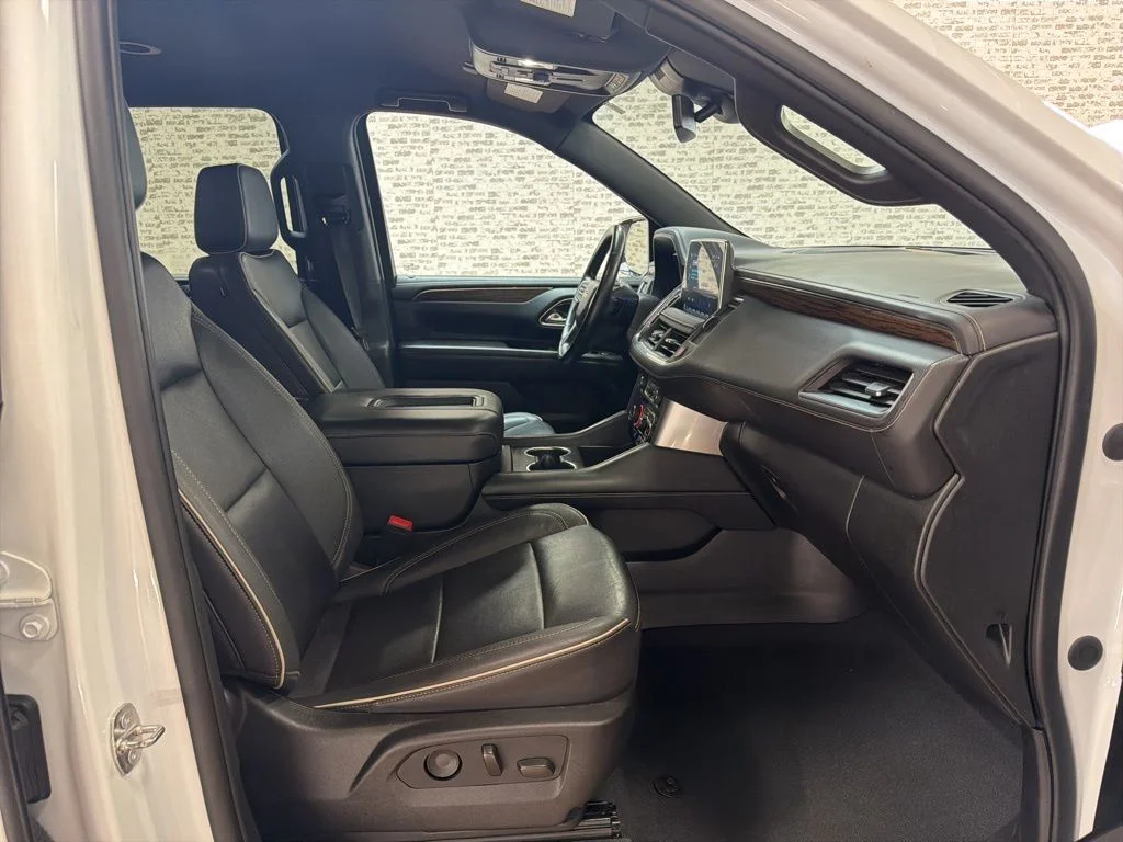 Used 2023 White Chevrolet Premier image 11