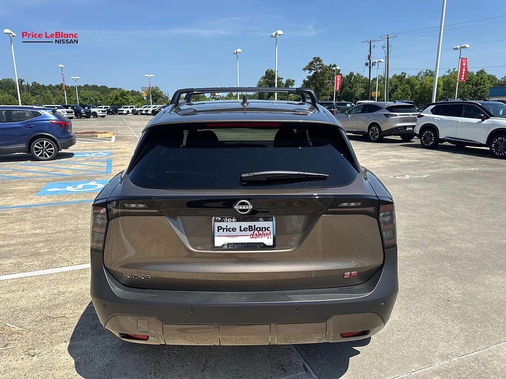 Certified Used 2025 Canyon Bronze Metallic Nissan SR image 6