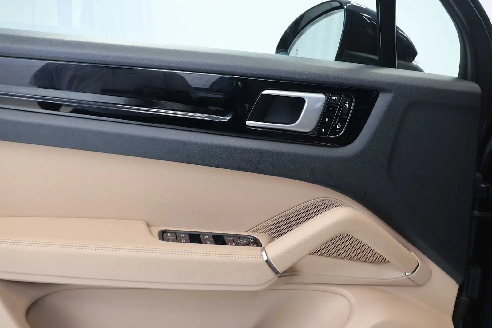Used 2020 BLACK Porsche  image 11