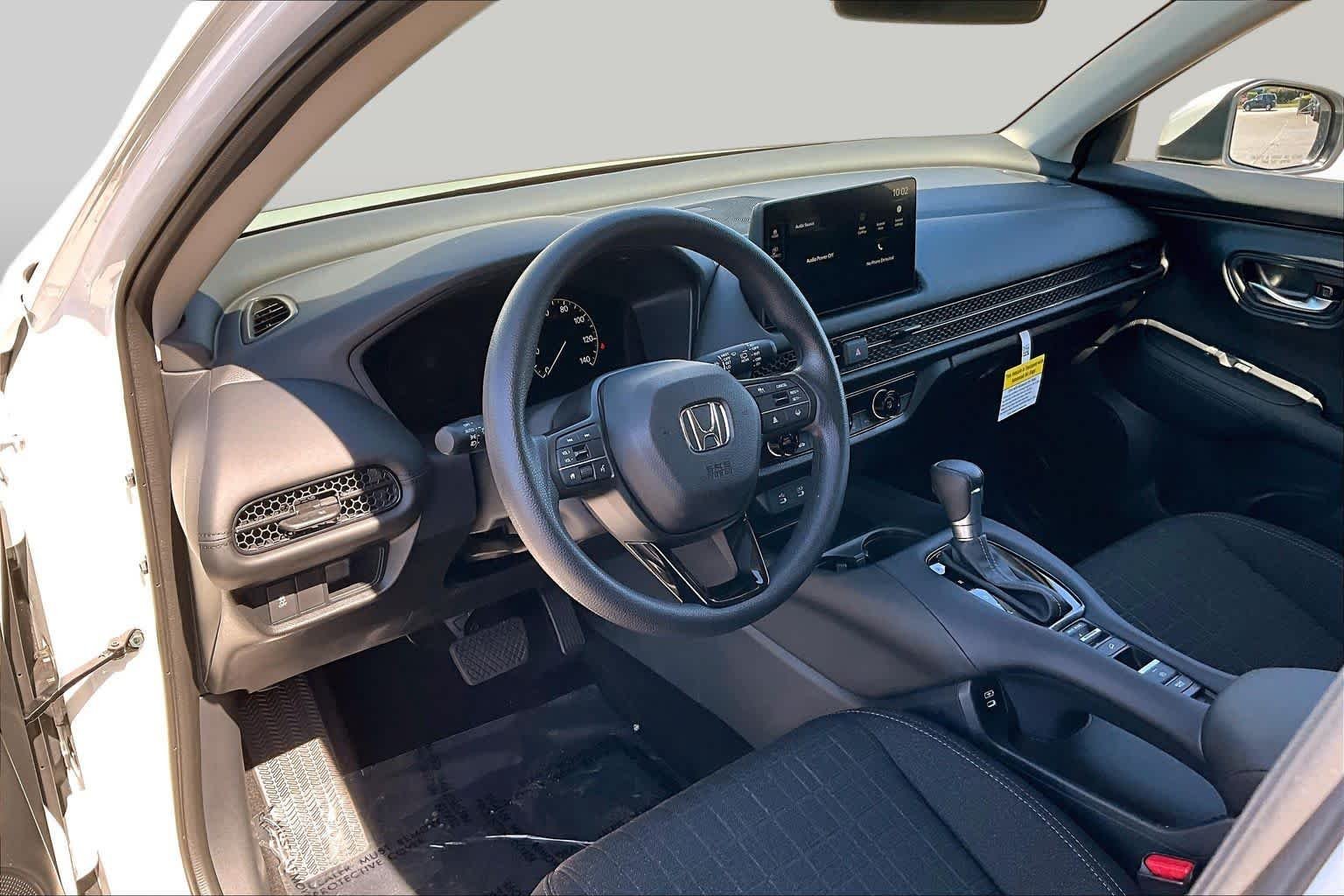 2026 Honda HR-V LX - Photo 17