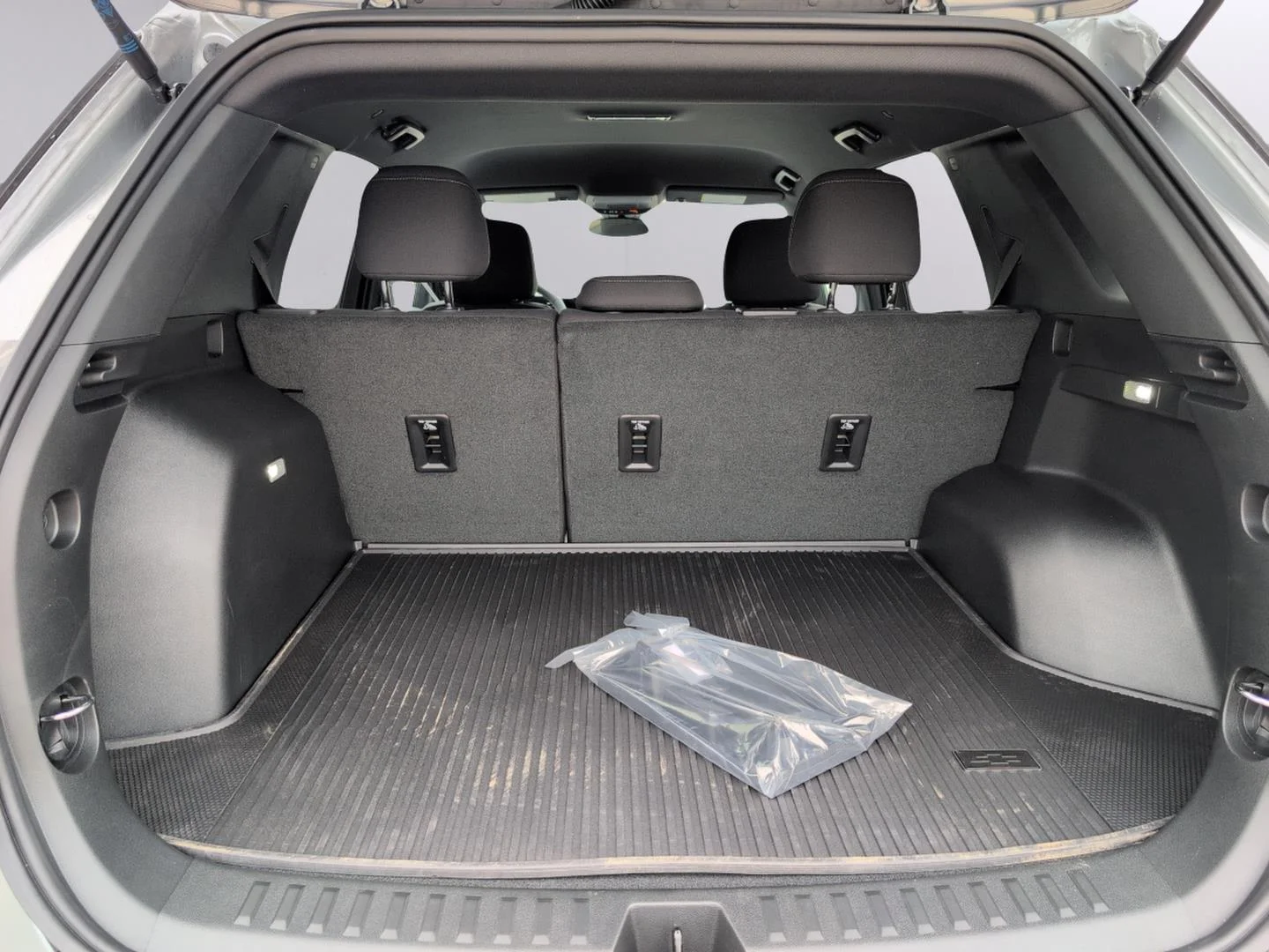 2026 Chevrolet Equinox LT - Photo 10