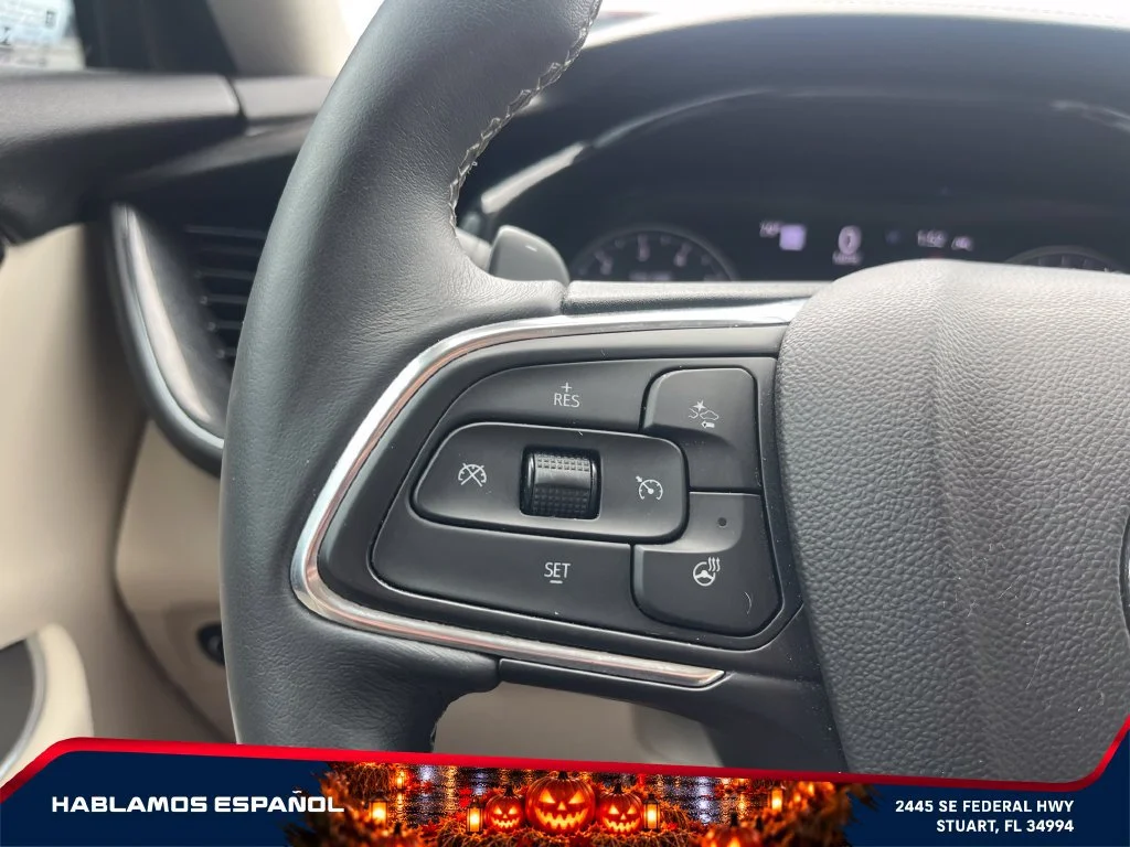 Used 2022 SAPPHIRE METALLIC Buick Essence image 25