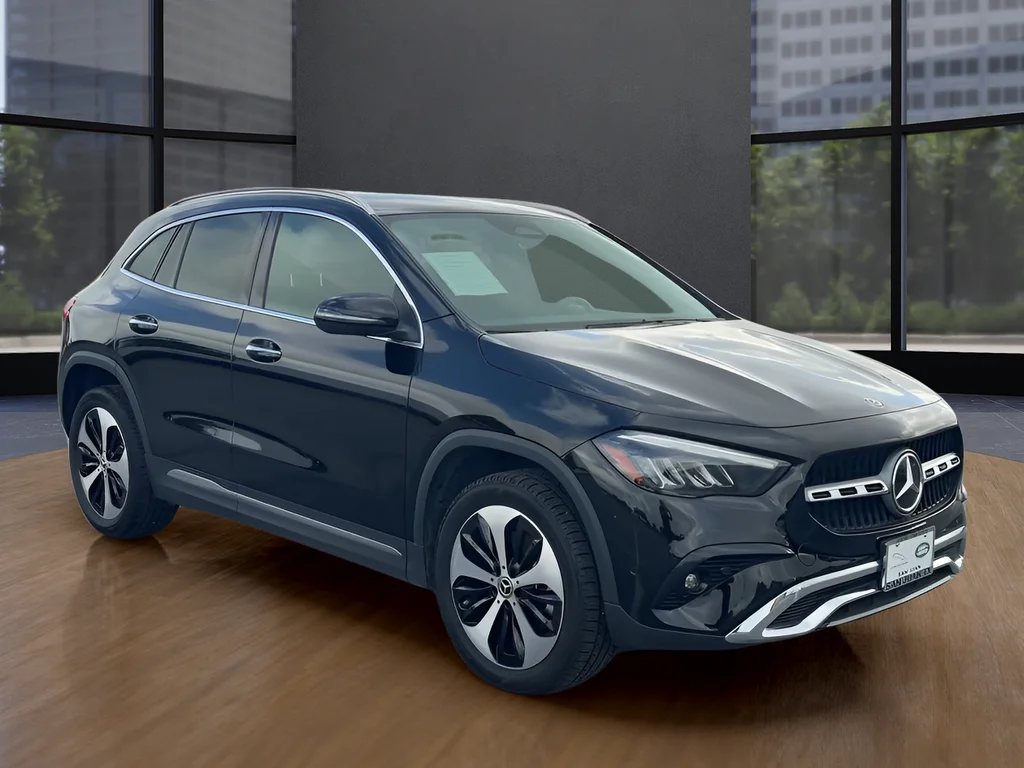 Used 2025 Black Mercedes-Benz GLA 250 image 7