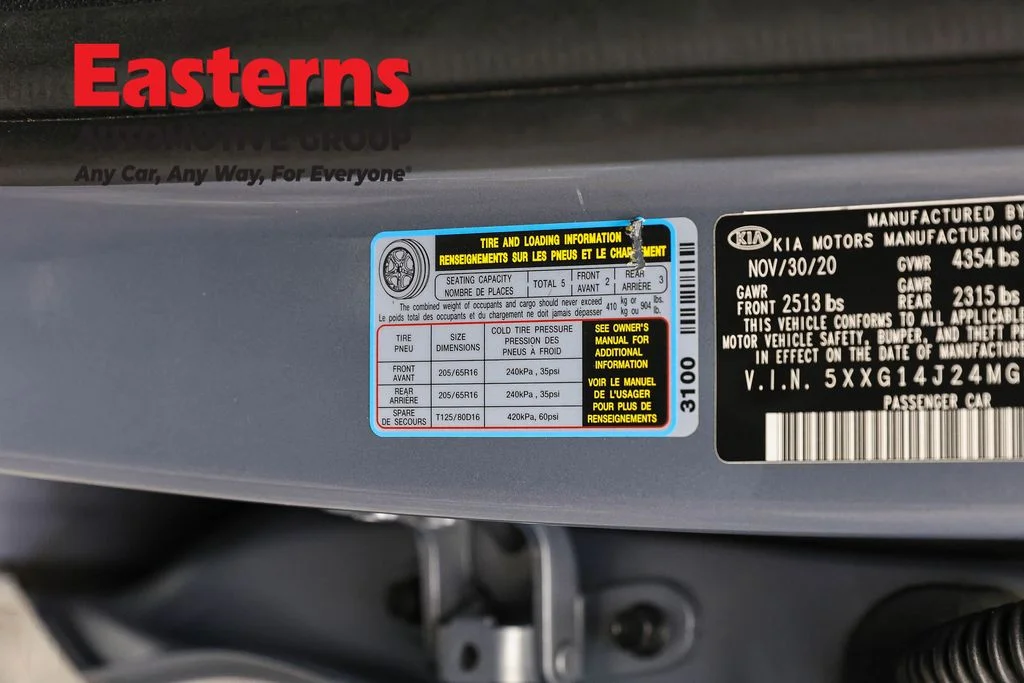 Used 2021 Silver Kia LXS image 34