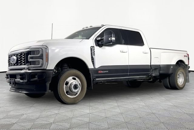 Used 2024 White Ford King Ranch image 1