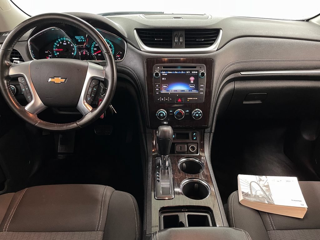 Used 2015 Chevrolet Traverse 1LT with VIN 1GNKRGKD6FJ382438 for sale in Delaware, OH