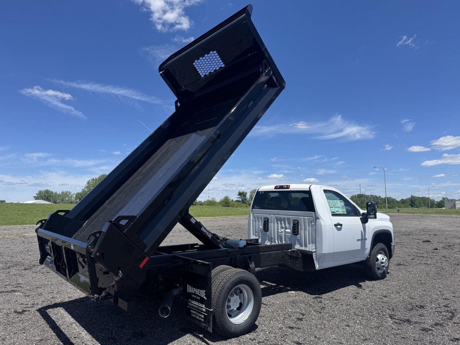 New 2026 Summit White Chevrolet Work Truck image 11