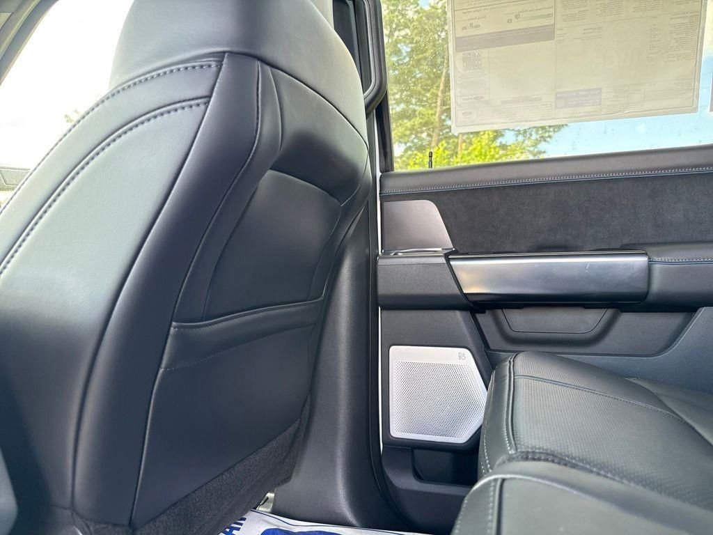 New 2026 Star White Metallic Tri-Coat Ford F-250® Platinum® image 46