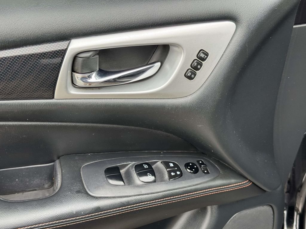 Used 2020 Black Nissan SL image 18