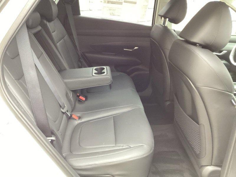 New 2026 White Hyundai SEL Convenience image 14
