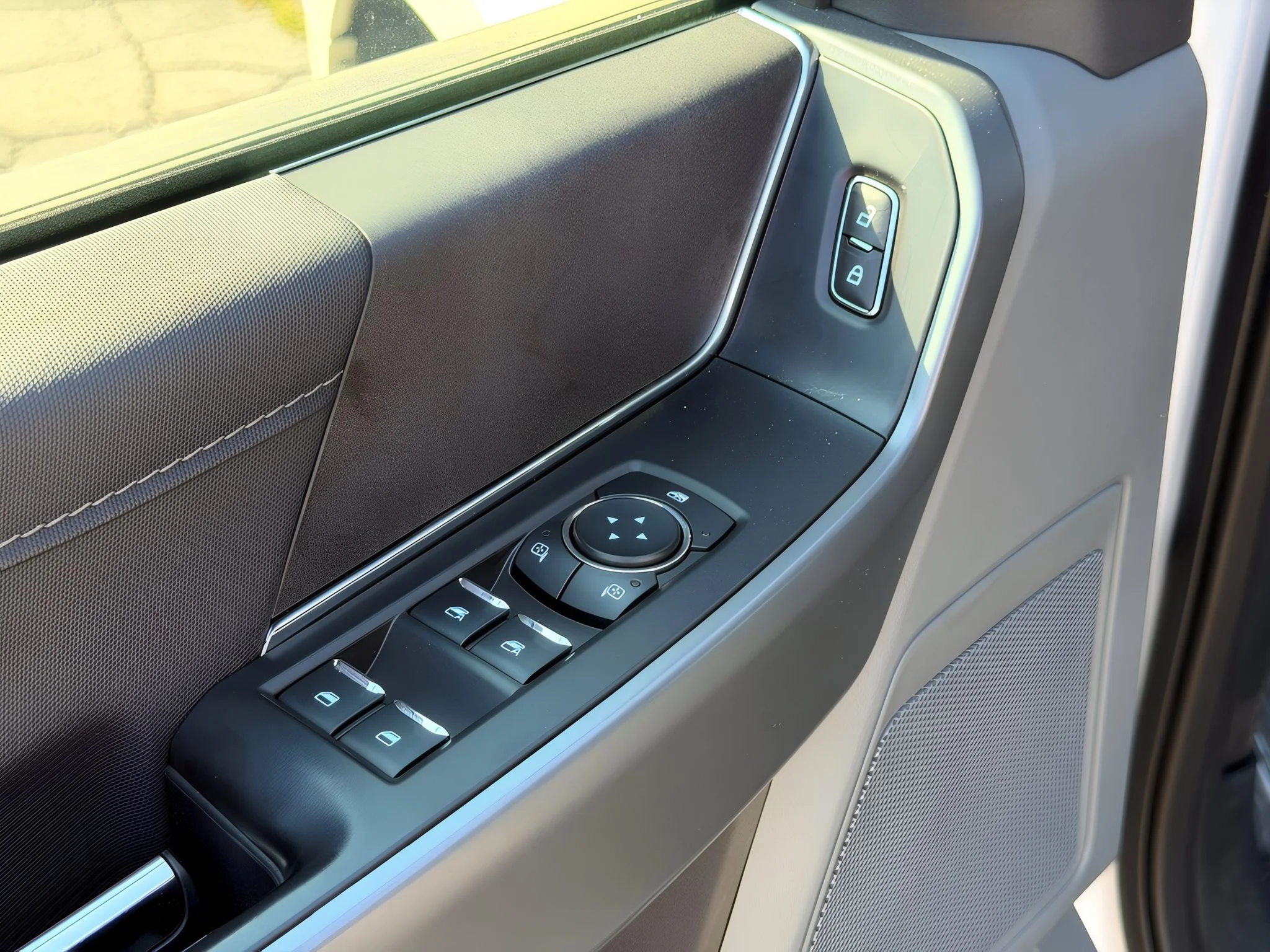 2024 Ford F-150 XLT - Photo 14
