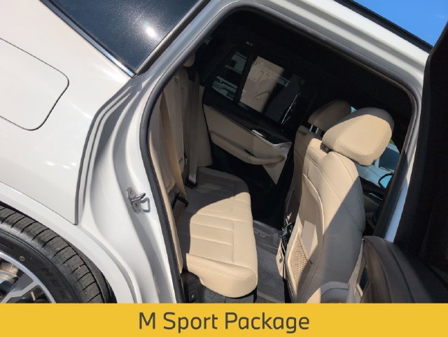 Used 2021 Alpine White BMW sDrive30i image 30
