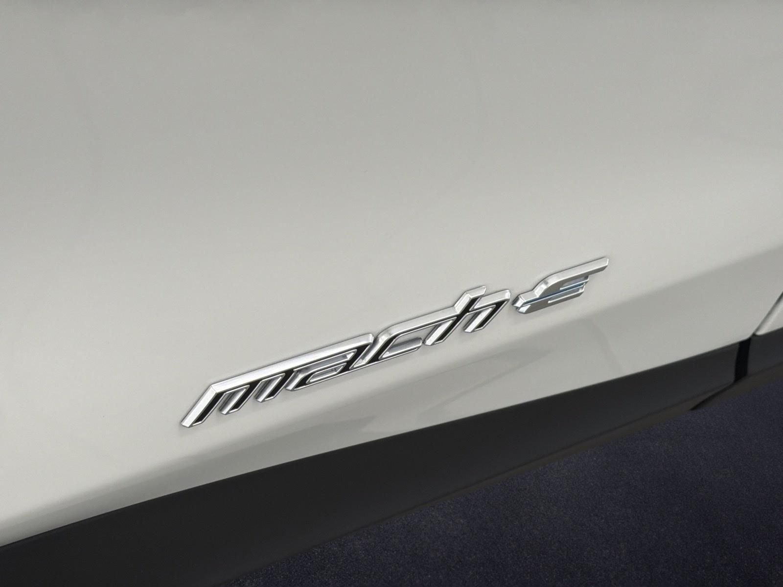 New 2026 Star White Metallic Tri-coat Ford Select image 6
