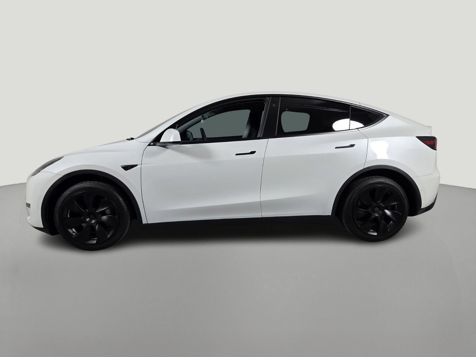 Used 2022 Tesla Model Y Long Range with VIN 7SAYGDEE5NF450832 for sale in Henderson, NV