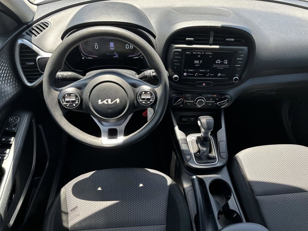 Used 2023 White Kia LX image 11