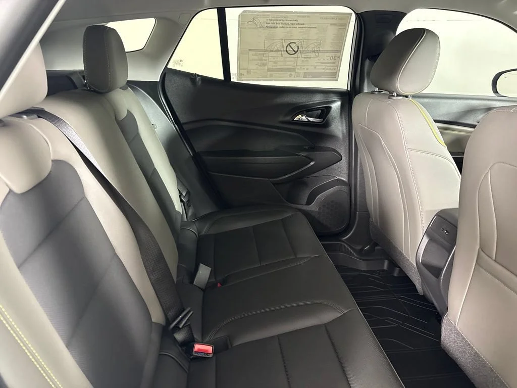 New 2026 Summit White Chevrolet ACTIV image 20