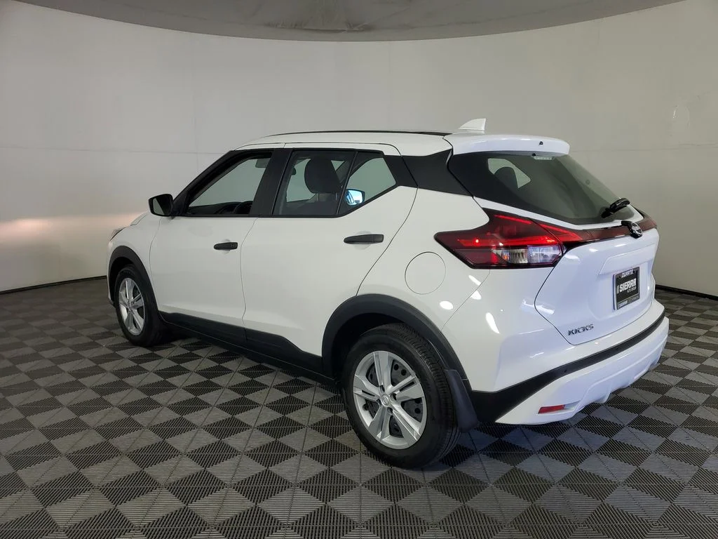 2025 Nissan KICKS PLAY Base - Photo 6