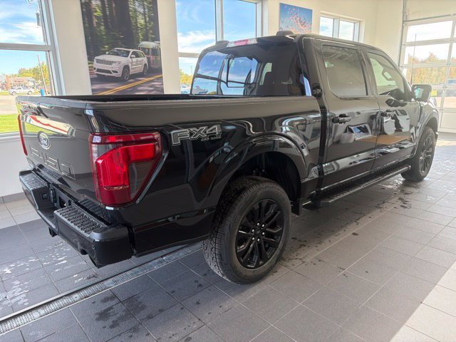 New 2026 Agate Black Metallic Ford XLT image 18