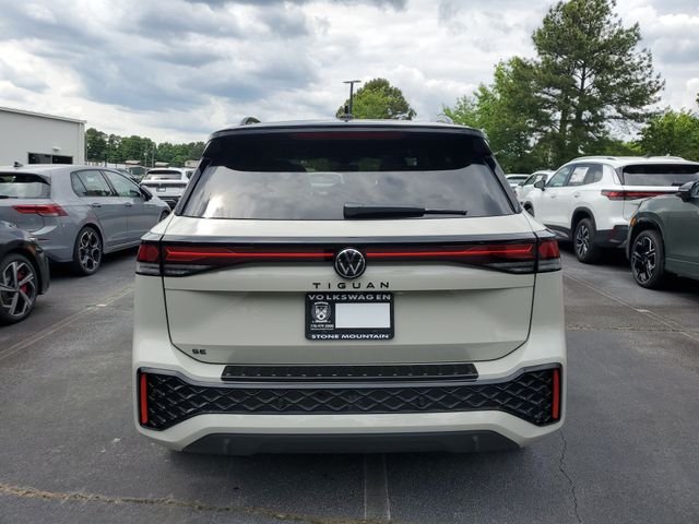 New 2026 Beige Volkswagen 2.0T SE R-Line Black image 5