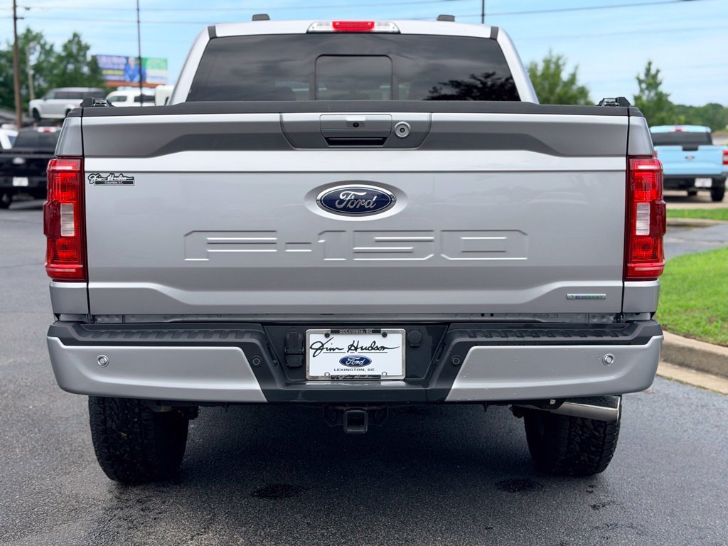 Used 2023 Silver Ford XLT image 9