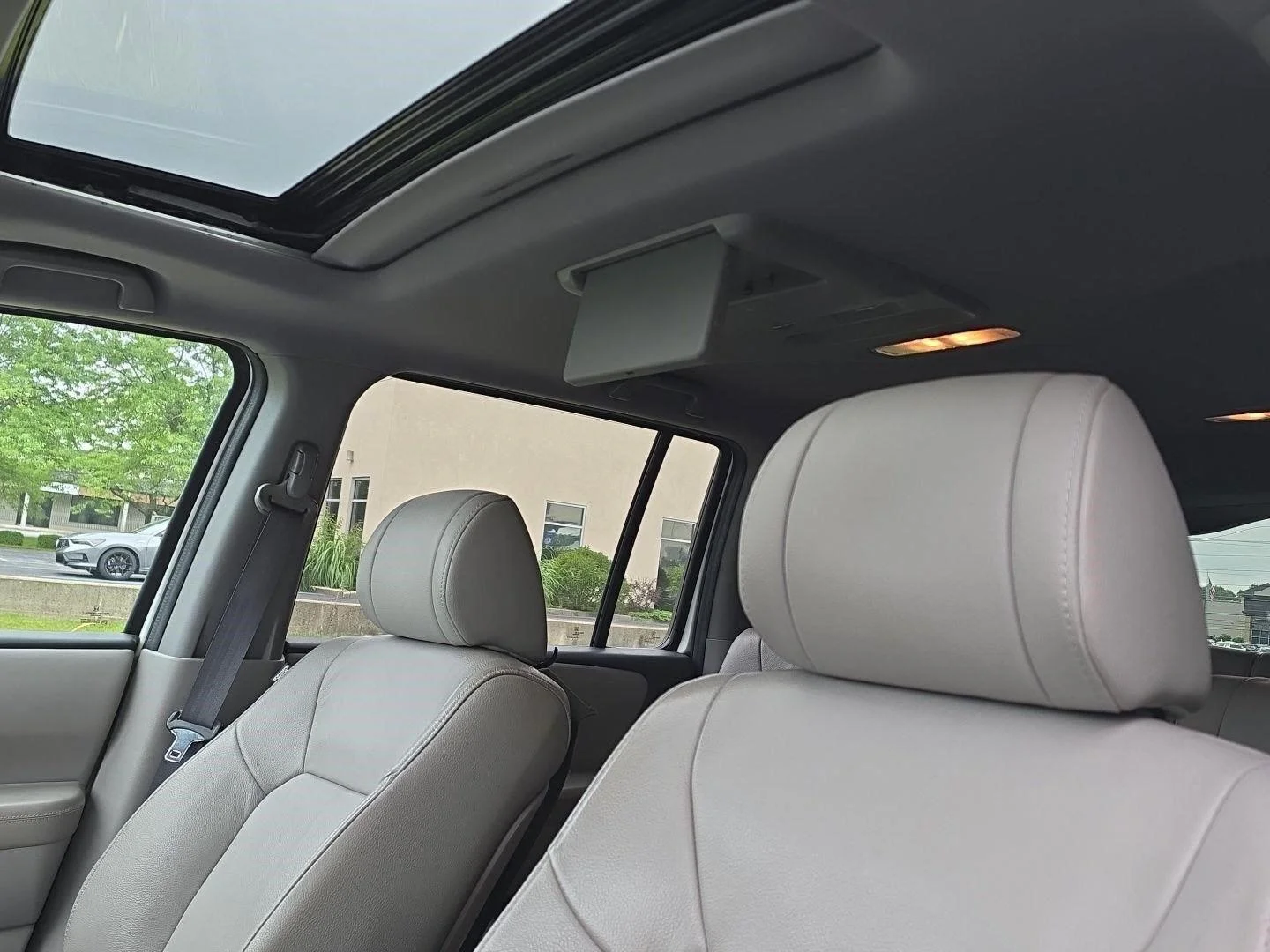 Used 2015 Taffeta White Honda EX-L image 9
