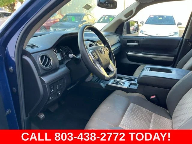 Used 2015 Blue Toyota SR5 image 5