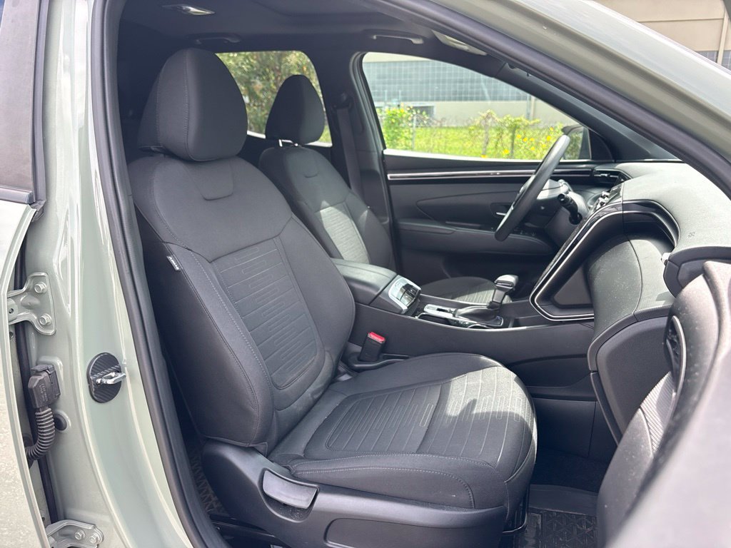 Used 2024 Green Hyundai SEL image 18