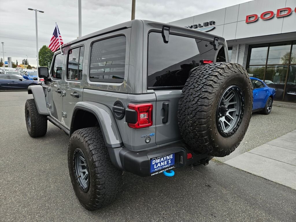 Used 2023 Gray Jeep Rubicon 4xe image 3