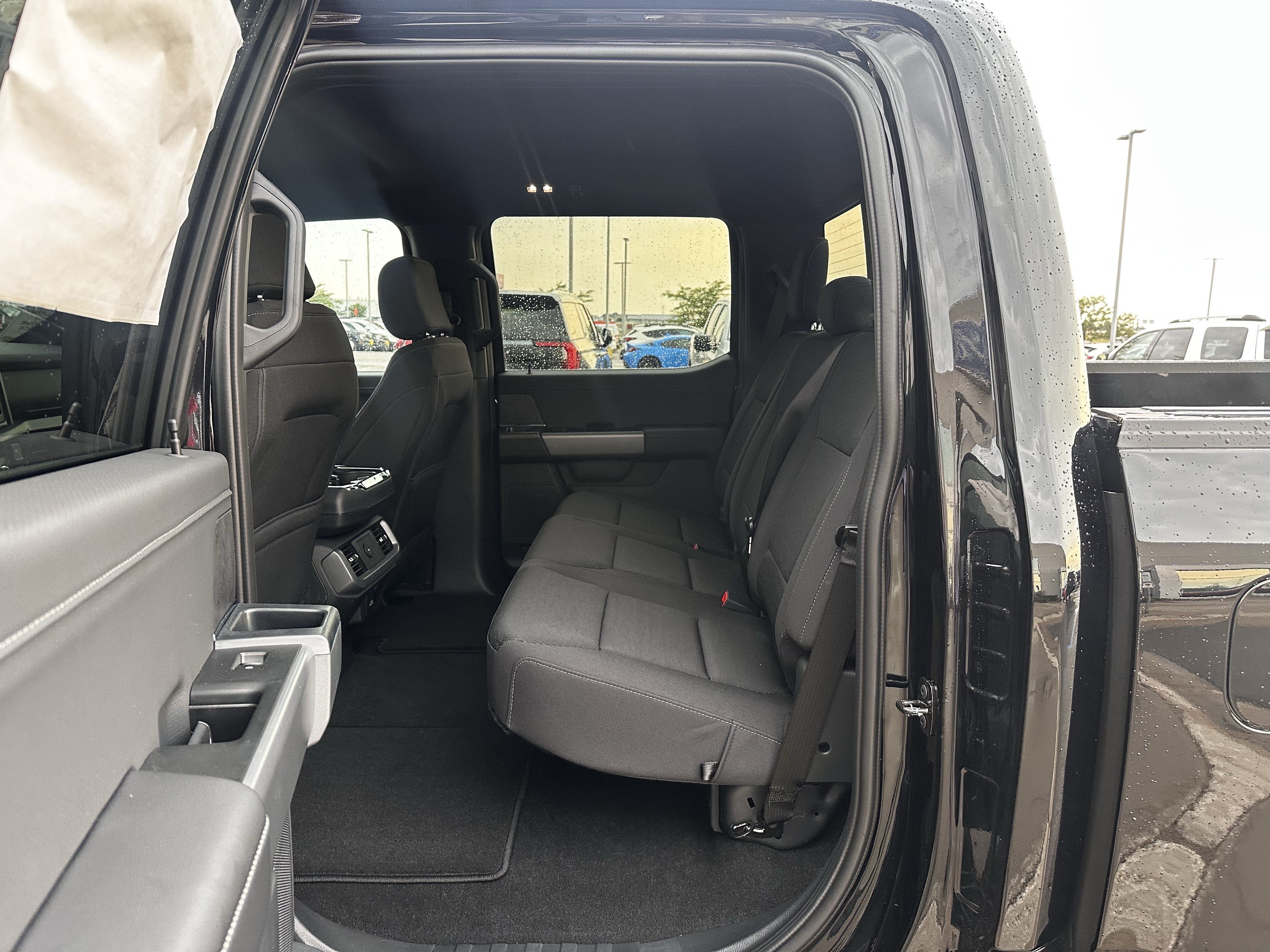 New 2026 Agate Black Metallic Ford XLT image 6