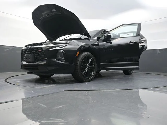 Used 2021 Black Chevrolet RS image 32