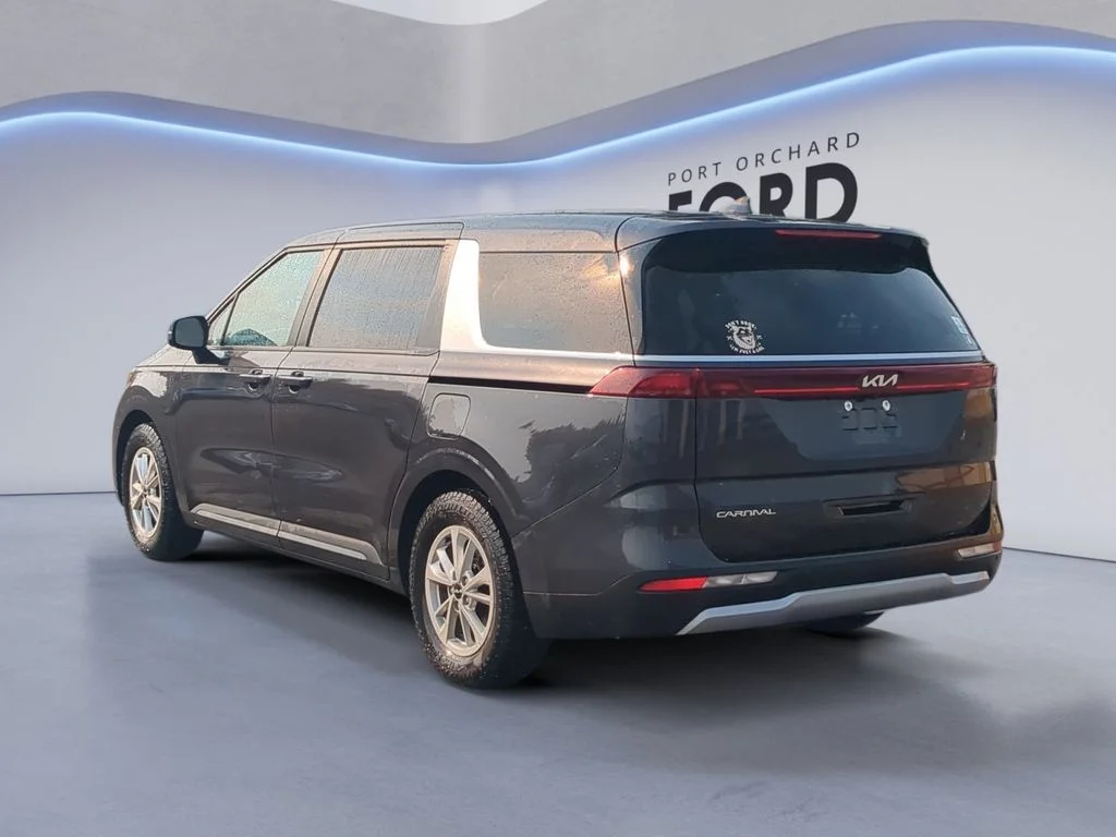 Used 2024 Gray Kia LX image 5