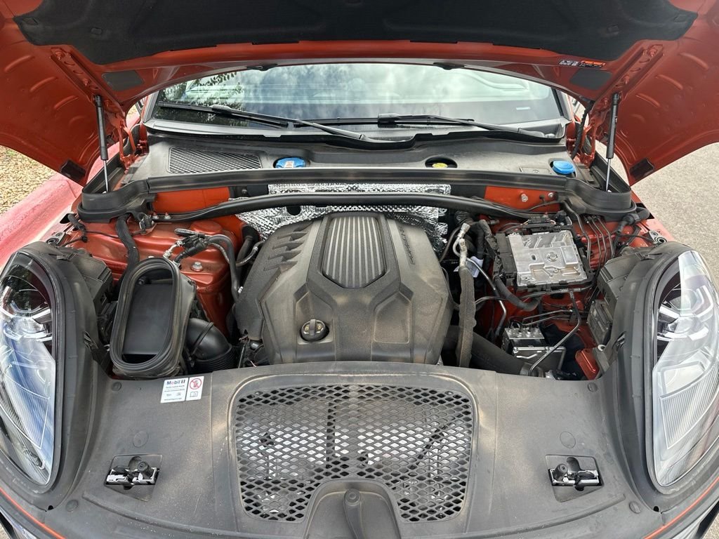 Used 2024  Porsche T image 22